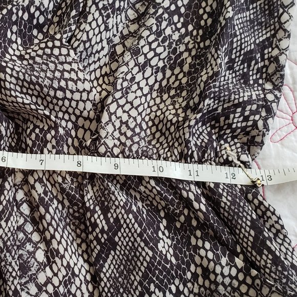 Tokito python print romper (size 8 AUS, size S US) - Picture 7 of 15